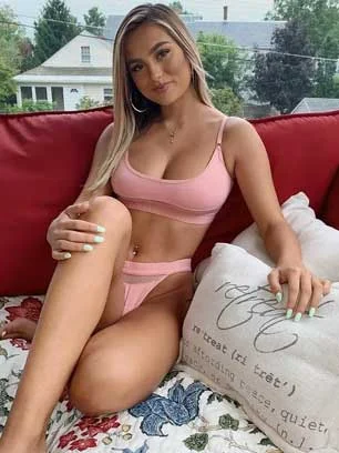 Model Escorts in new-friends-colony